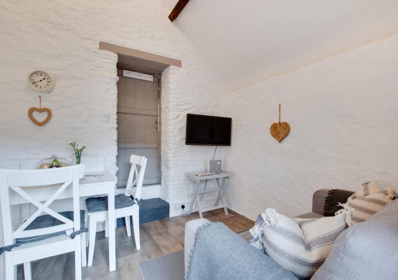 Love Cottage Combe Martin Exterior foto